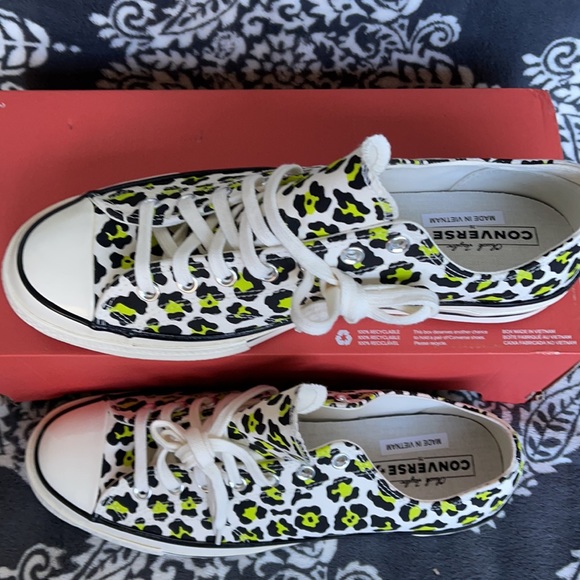 Converse Chuck Taylor 70 All Star OX Egret/Black/Bold Light MEN`S - Picture 3 of 16